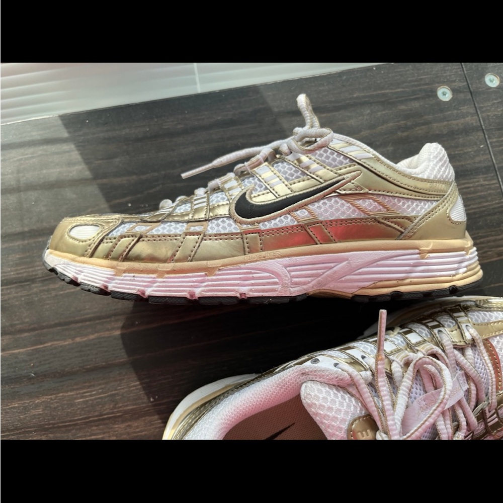 Nike Women's gold Metallic p-6000 Running Sneakers